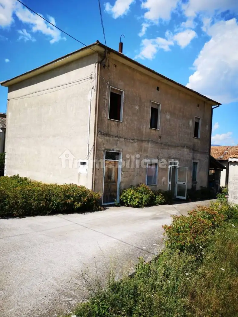 Casa indipendente in vendita a Teggiano