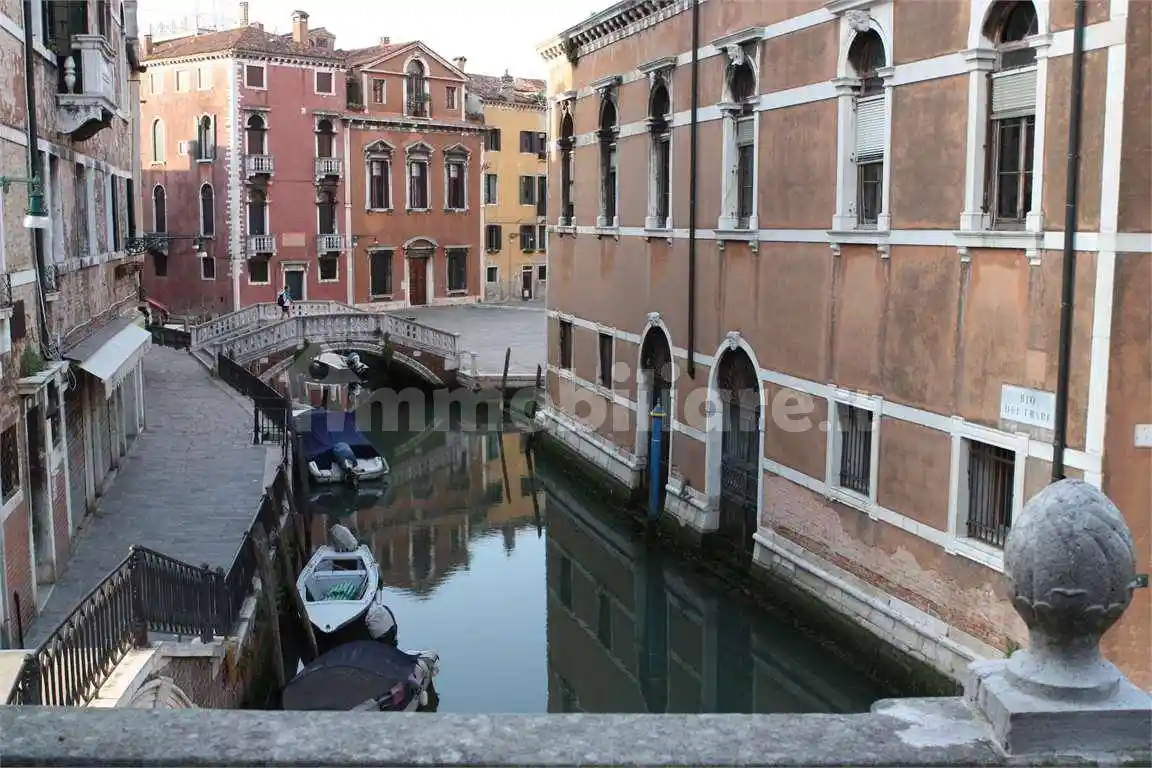Palazzo - Edificio in vendita a Venezia