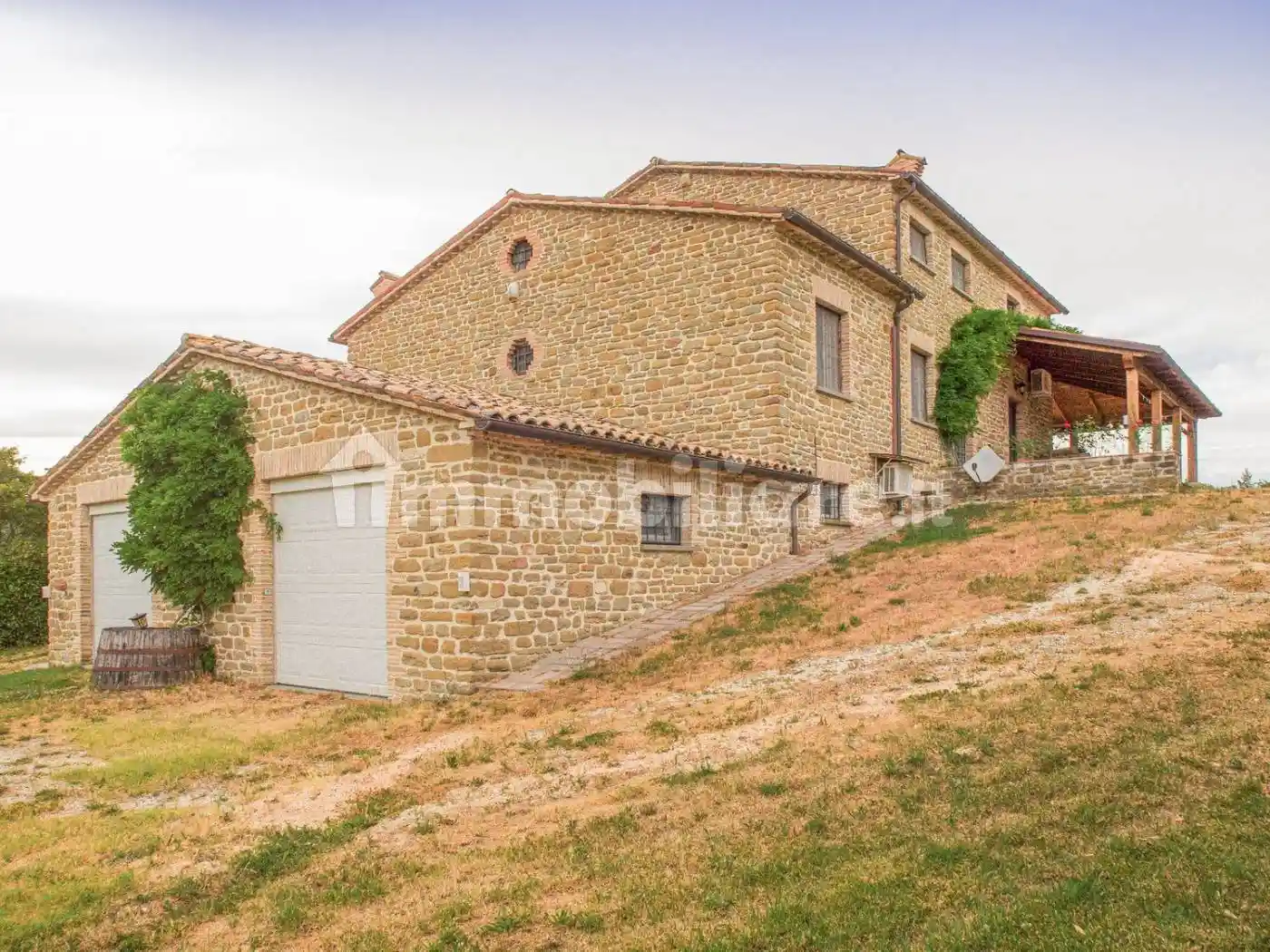 Villa in vendita a Cantiano