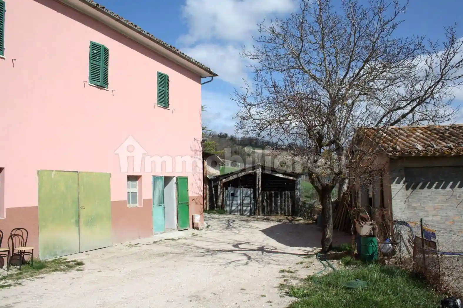 Rustico - Casale in vendita a Camerino