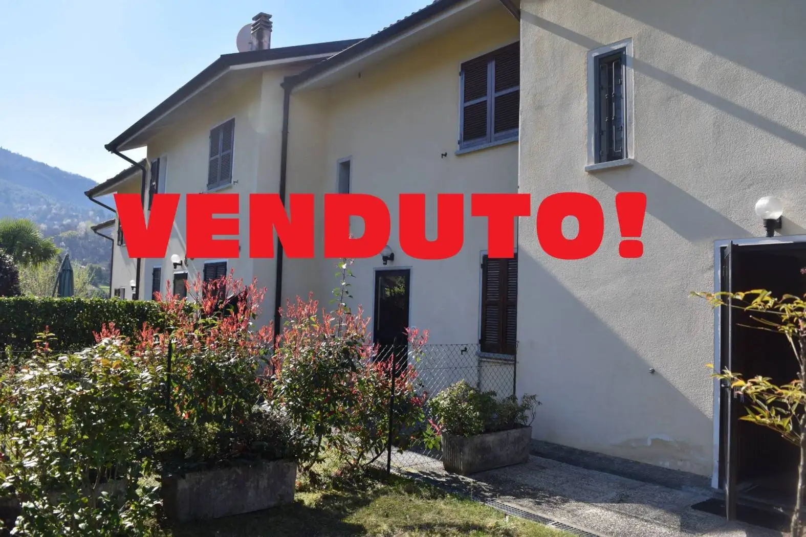 Villetta a schiera in vendita a Castelveccana