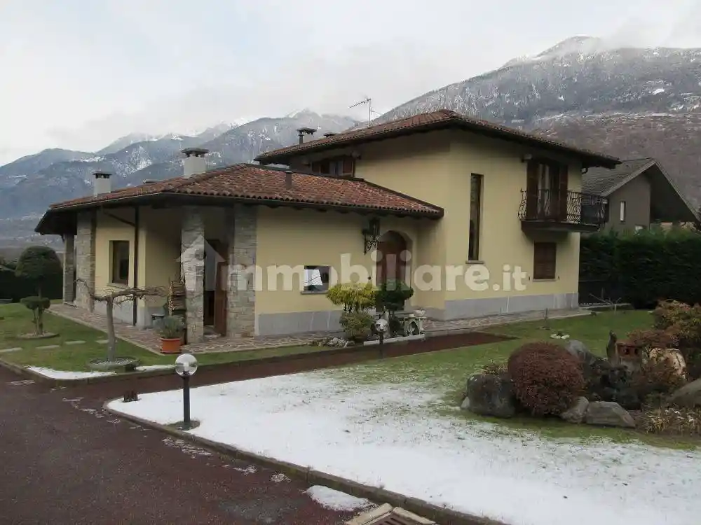 Villa in vendita a Albosaggia