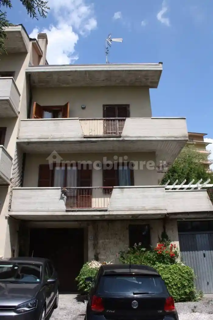 Villetta a schiera in vendita a Camerino