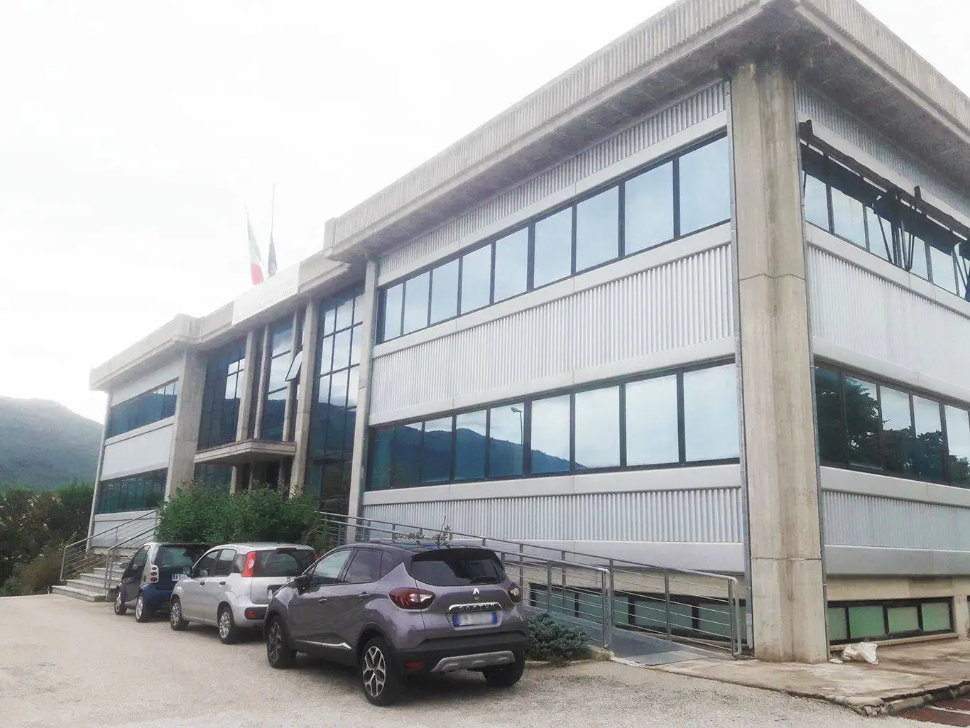 Palazzo - Edificio in affitto a L'Aquila