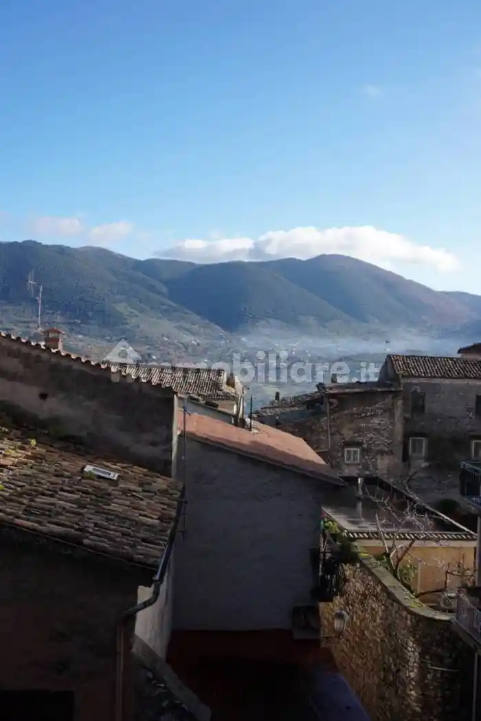 Casa indipendente in vendita a Alatri