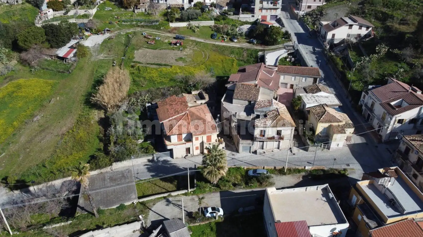 Casa indipendente in vendita a Roccella Ionica