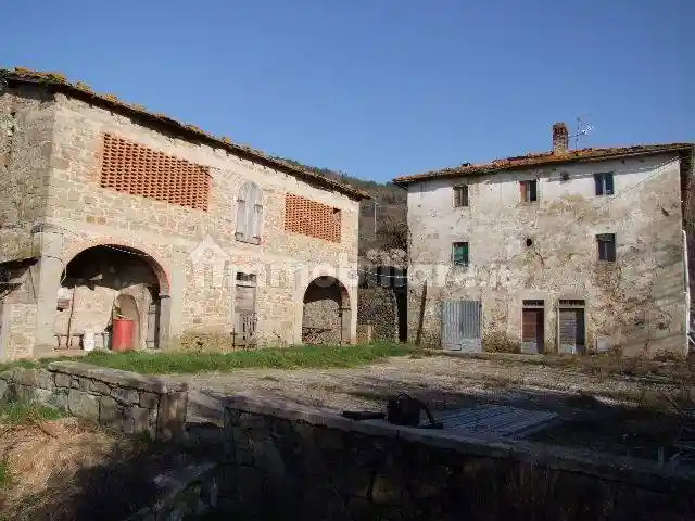 Rustico - Casale in vendita a Rufina