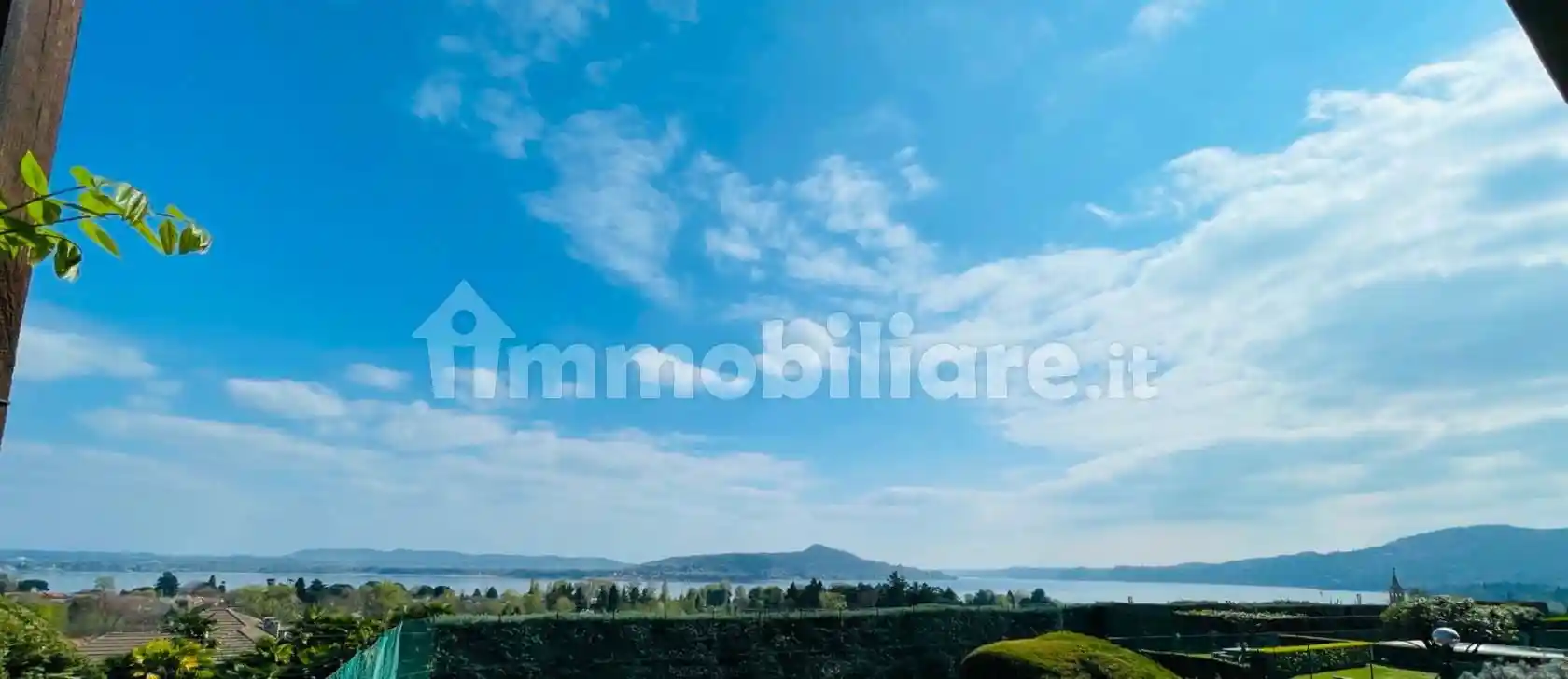 Villa in vendita a Lesa