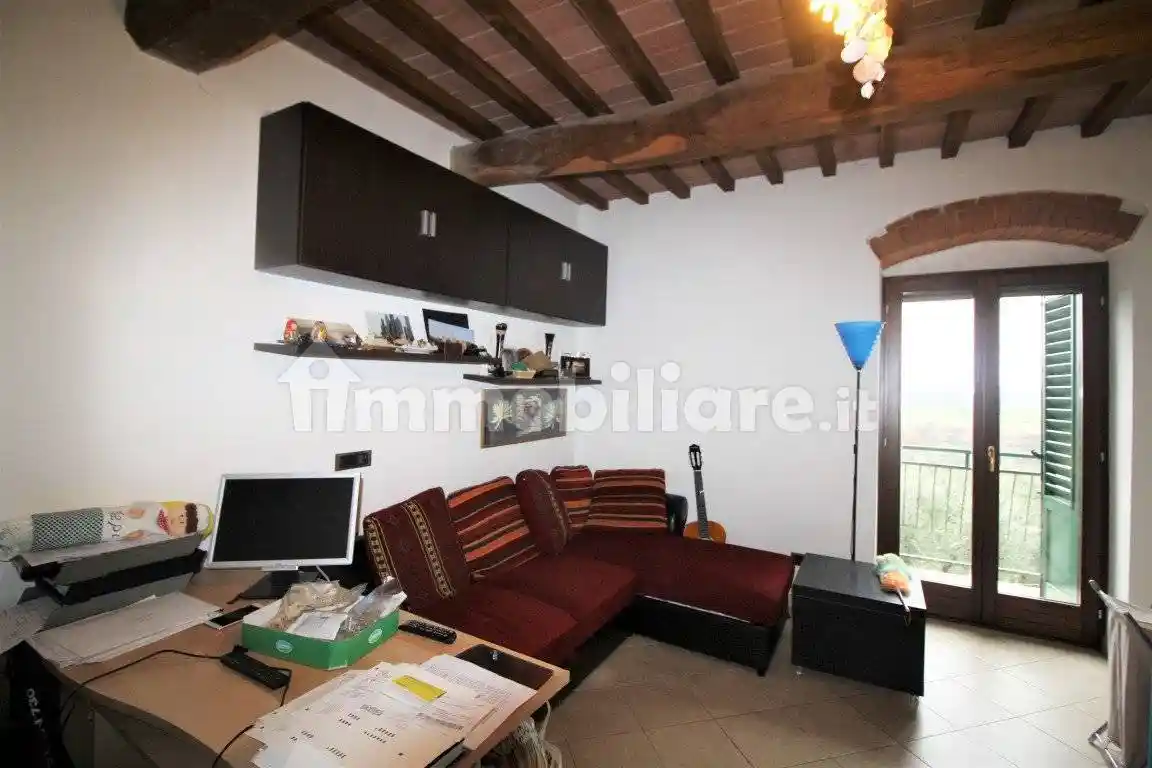 Appartamento in vendita a Cavriglia