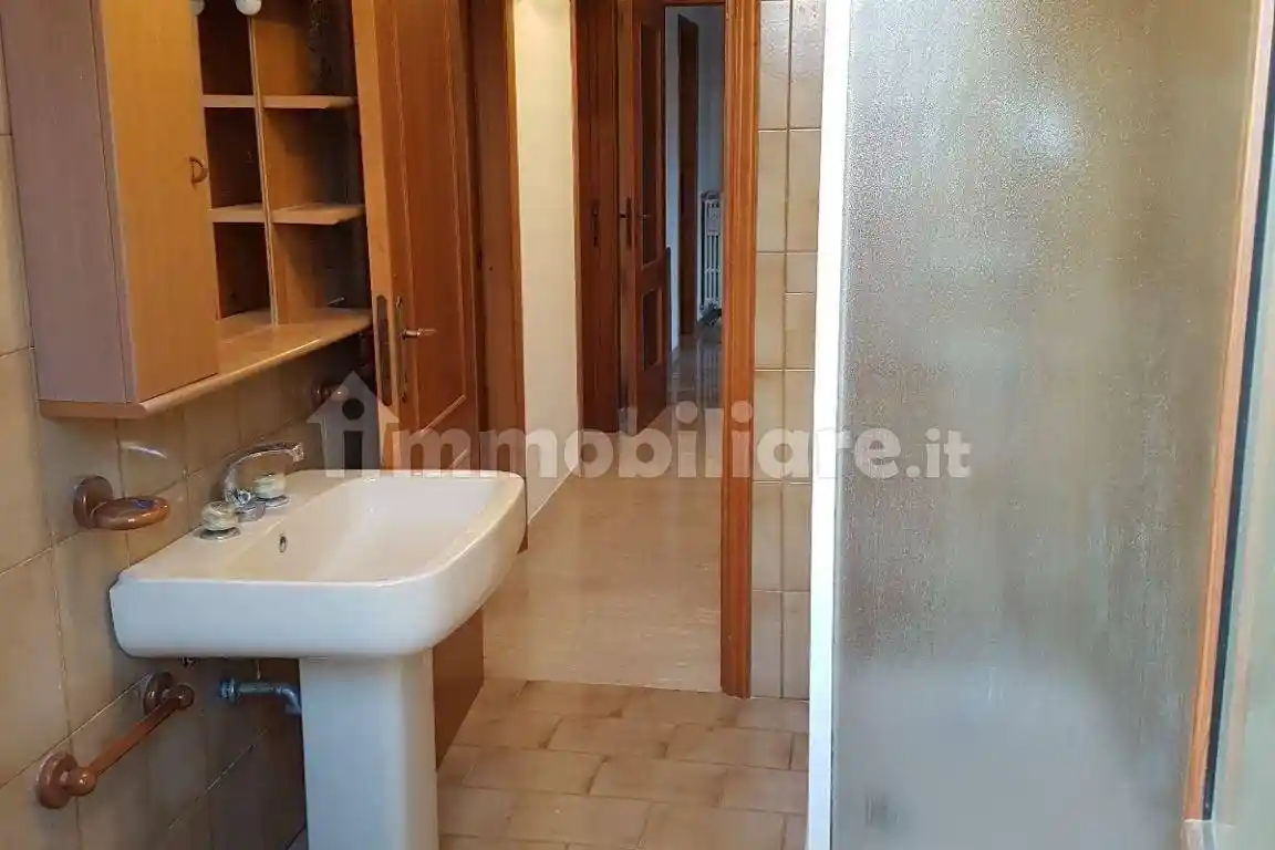 Villa unifamiliare Contrada Casebruciate, Via Venezia - Lungofiume Paolucci, Collecorvino - foto 4