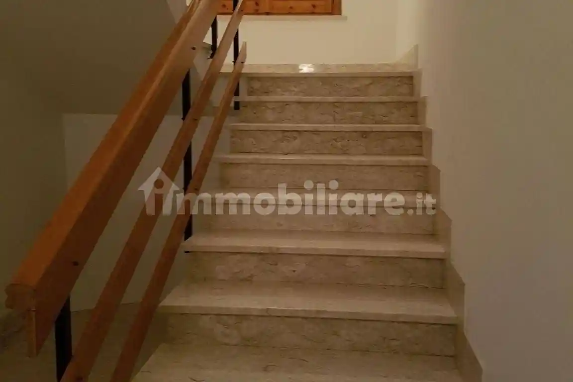 Villa unifamiliare Contrada Casebruciate, Via Venezia - Lungofiume Paolucci, Collecorvino - foto 5
