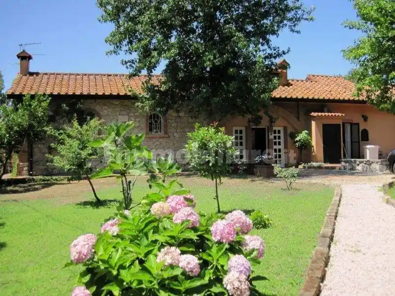 Villa in vendita a Sabaudia