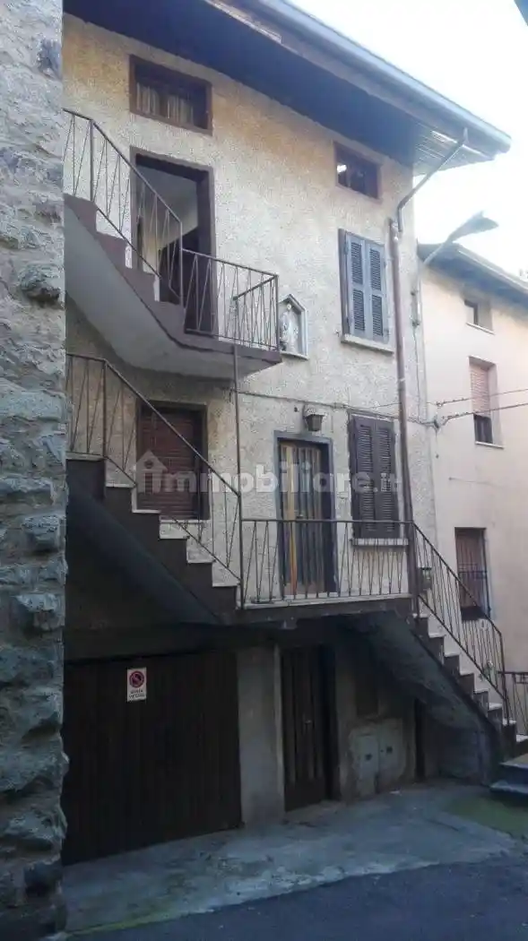 Casa indipendente in vendita a Esine