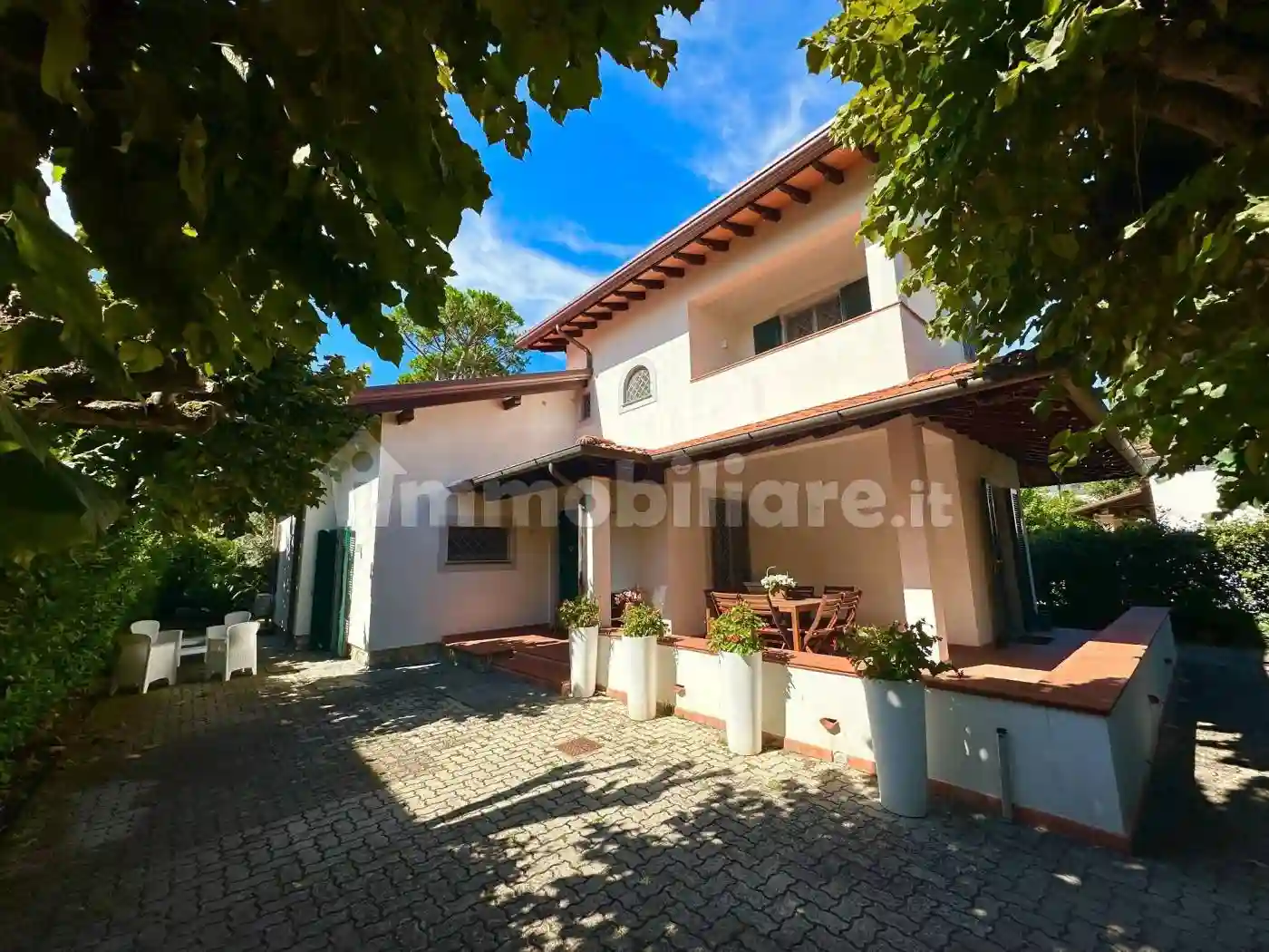 Villa - foto 2