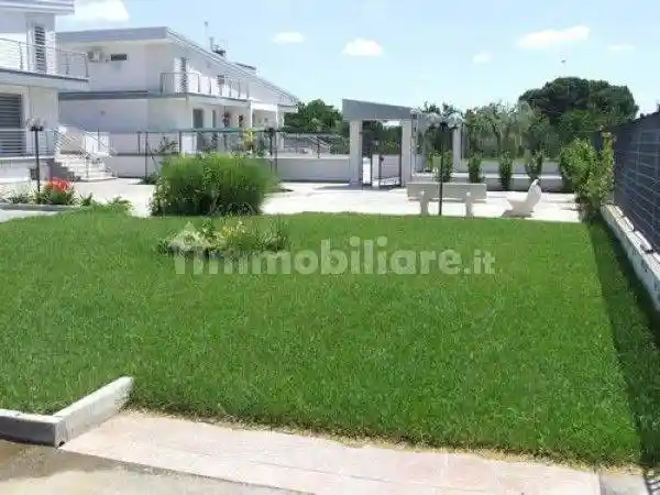 Villa plurifamiliare via del Mare 2, Borgo Mezzanone - Tavernola, Foggia - foto 2