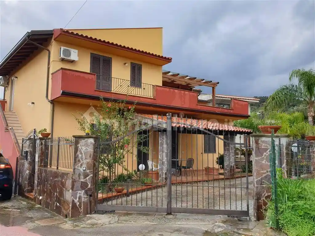 Appartamento in vendita a Capo d'Orlando