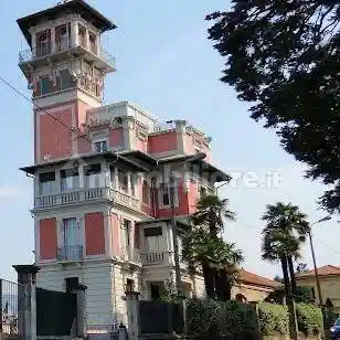 Appartamento in affitto a Luino