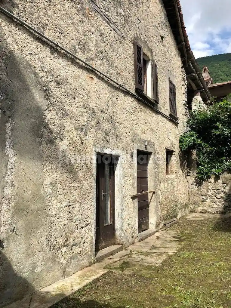 Rustico - Casale in vendita a Valbrona