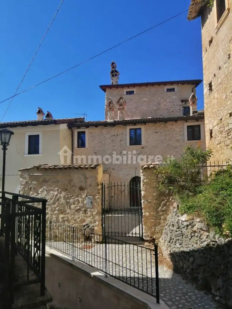 Villa in vendita a Ovindoli