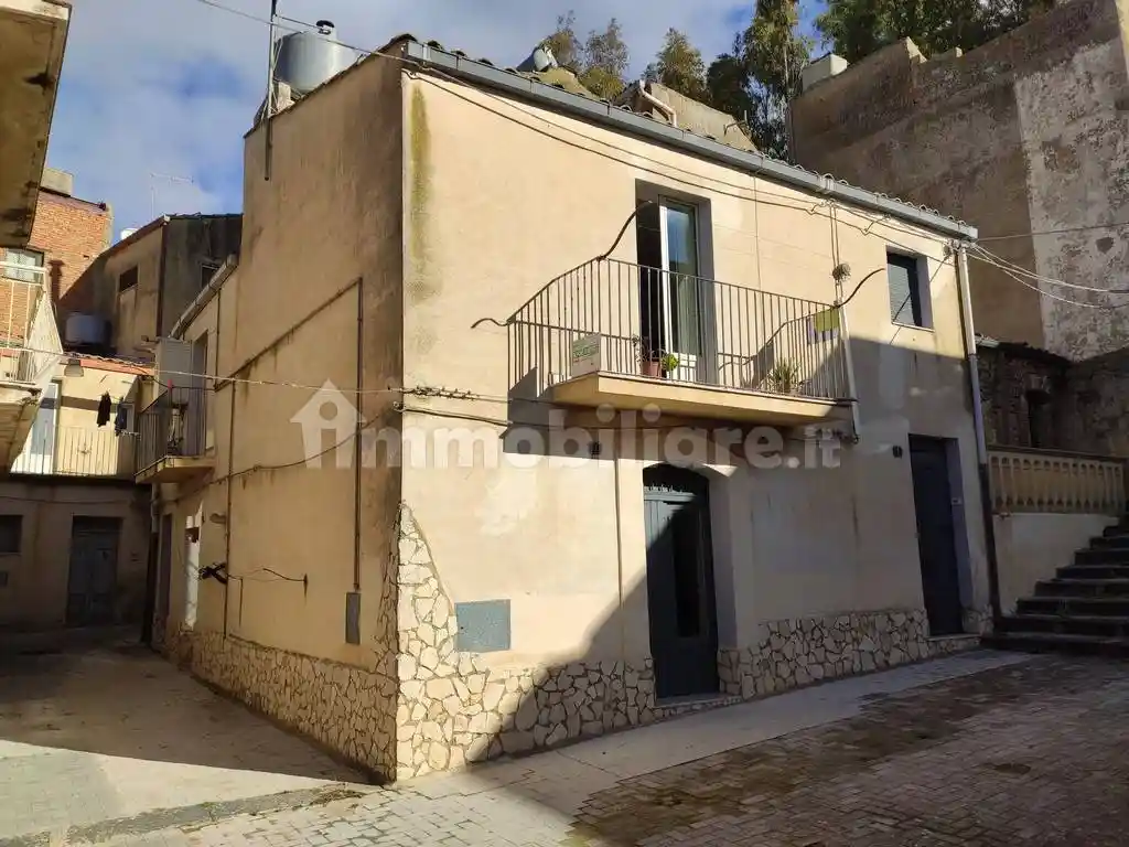 Casa indipendente in vendita a Caltagirone