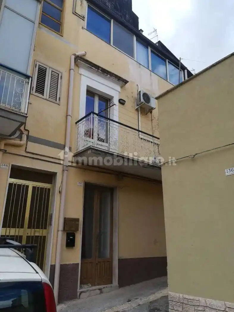 Palazzo - Edificio in vendita a Sortino