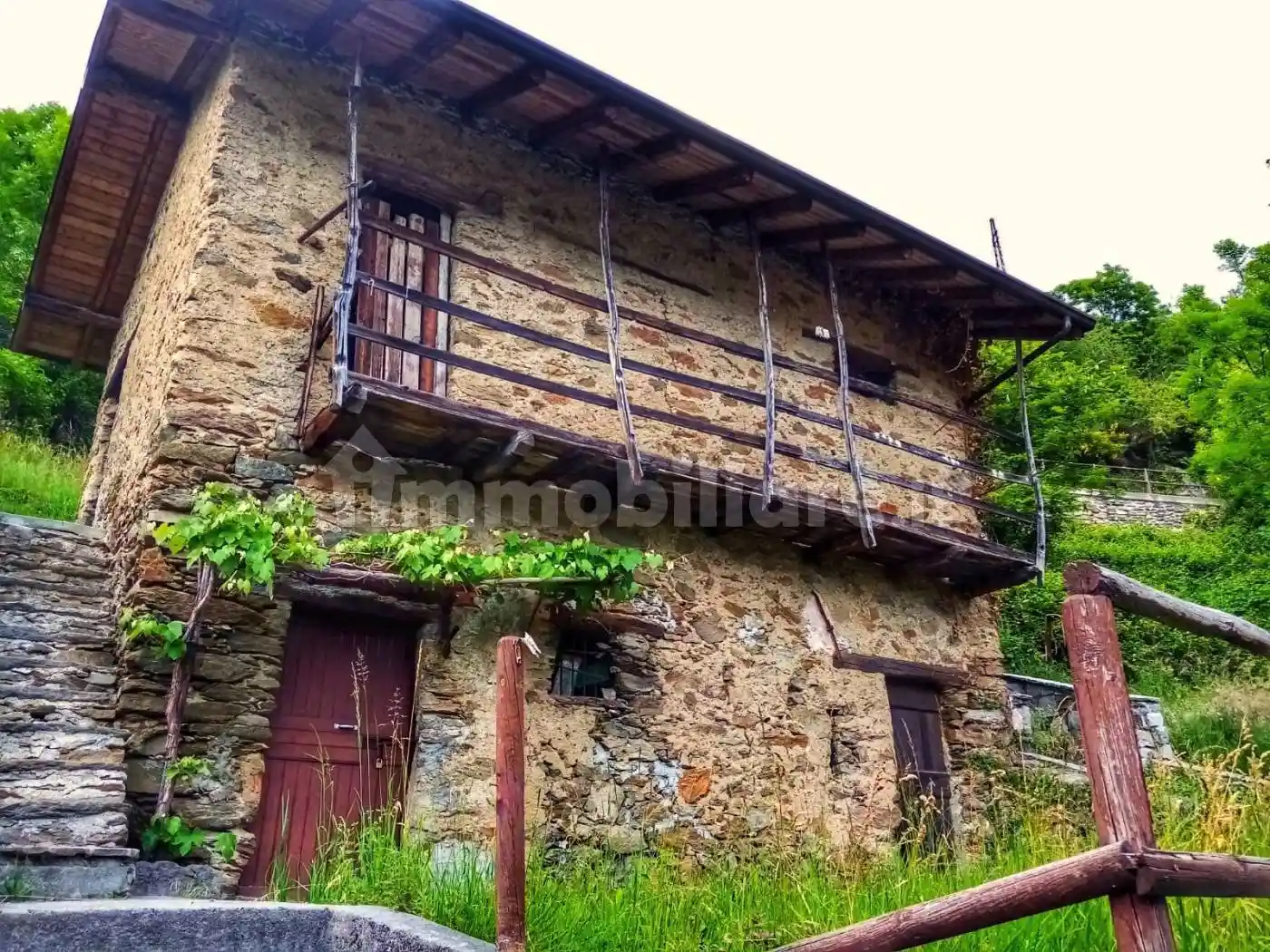 Rustico - Casale in vendita a Valvarrone