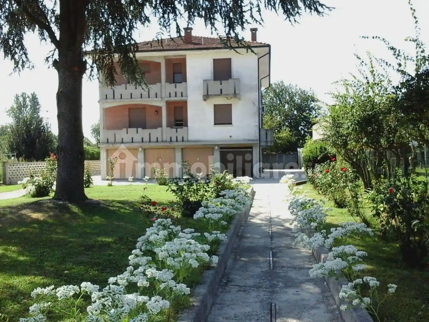 Palazzo - Edificio in vendita a Sermide e Felonica