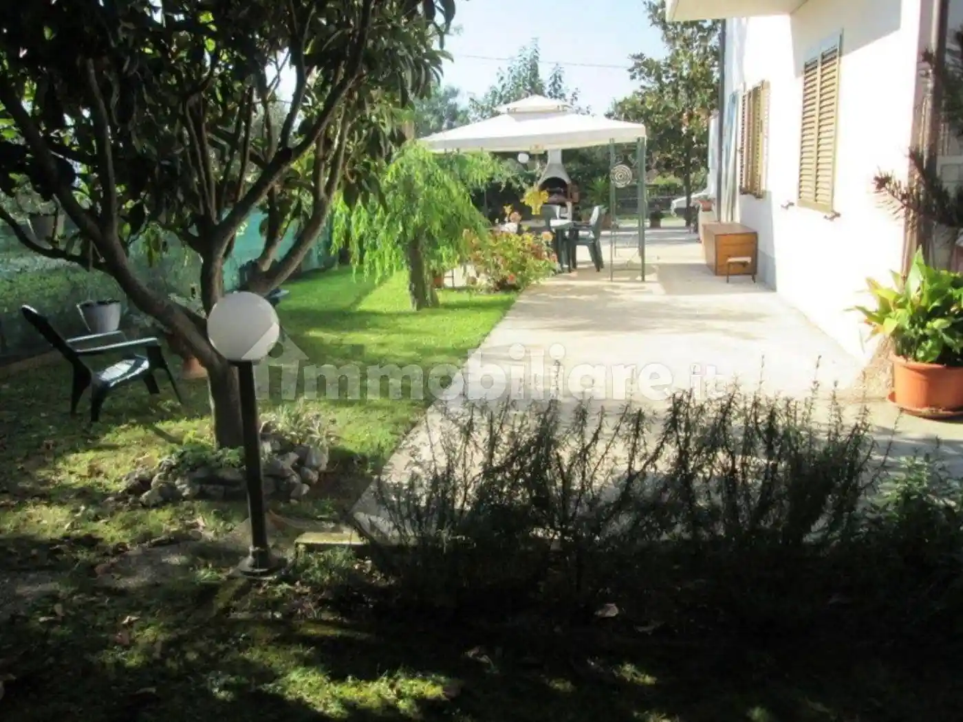 Villa in vendita a Collecorvino