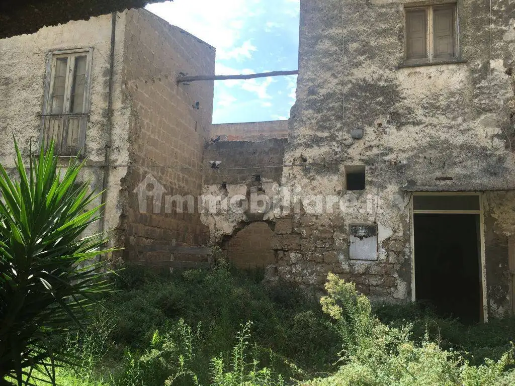 Rustico - Casale in vendita a Mondragone