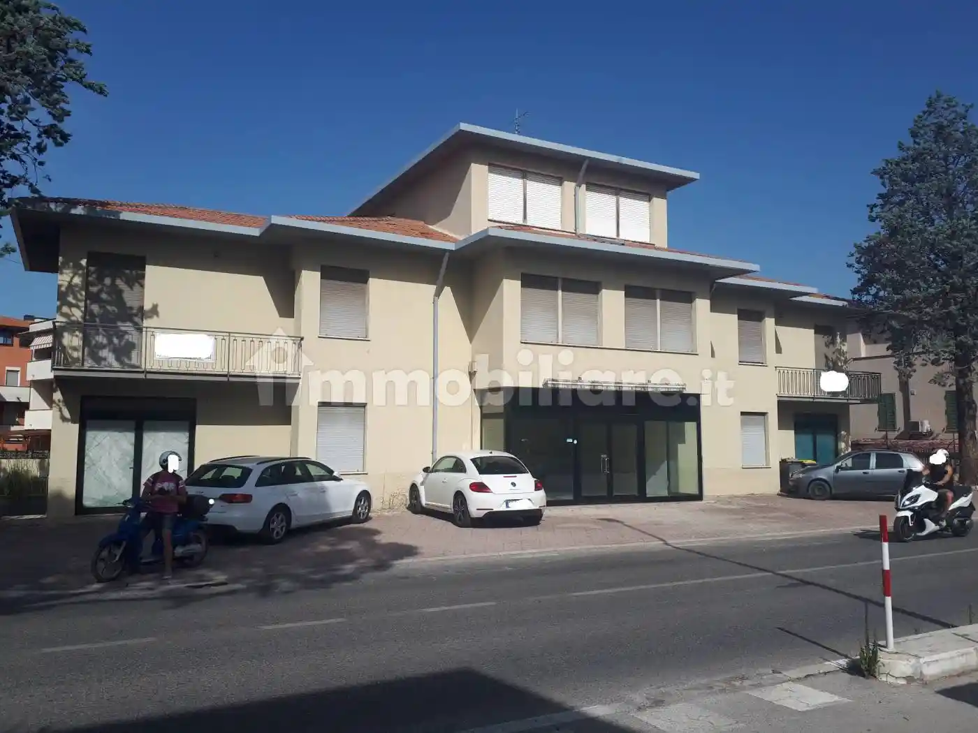 Palazzo - Edificio in vendita a Foligno