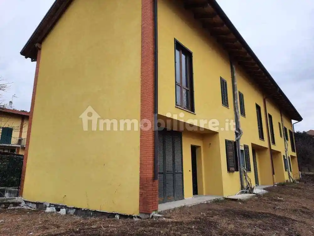 Villetta a schiera in vendita a Mercallo