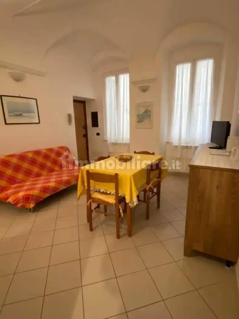 Appartamento in affitto a Finale Ligure