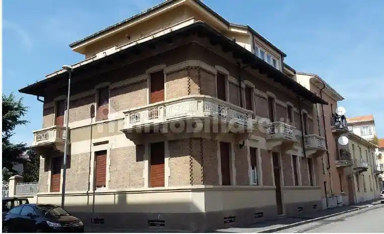 Villa in vendita a Novara