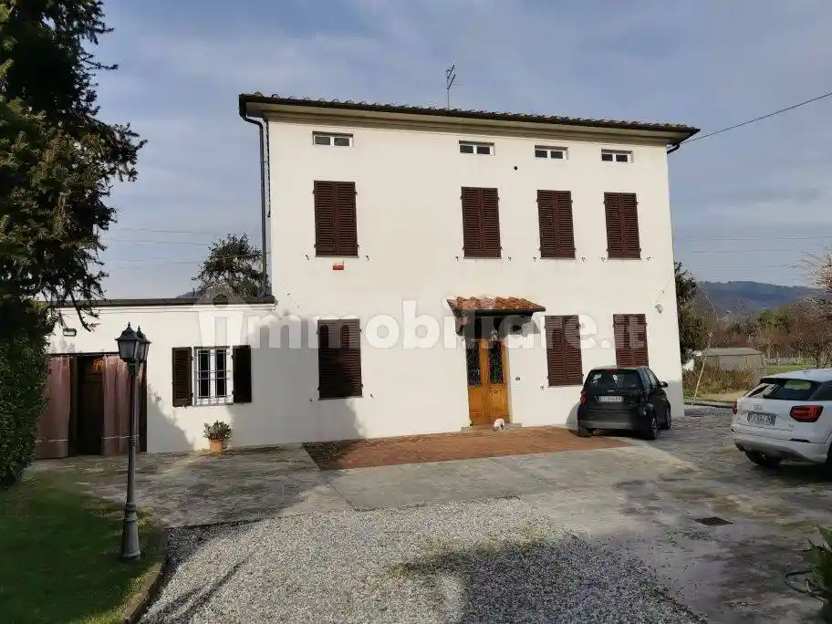 Palazzo - Edificio in vendita a Capannori