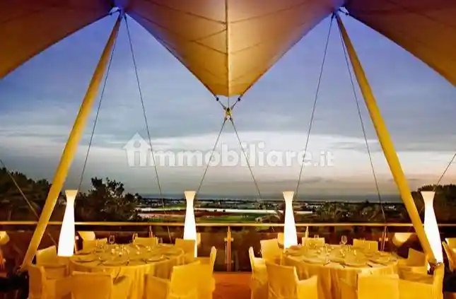 Palazzo - Edificio in vendita a Conversano