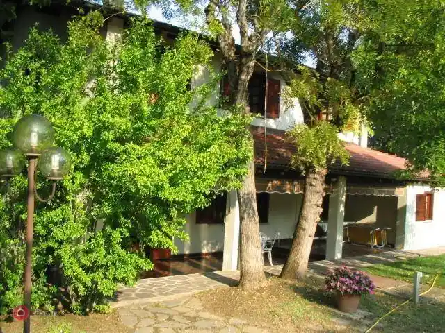 Villa in vendita a Godiasco Salice Terme