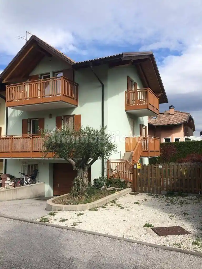 Villa in vendita a Altopiano della Vigolana