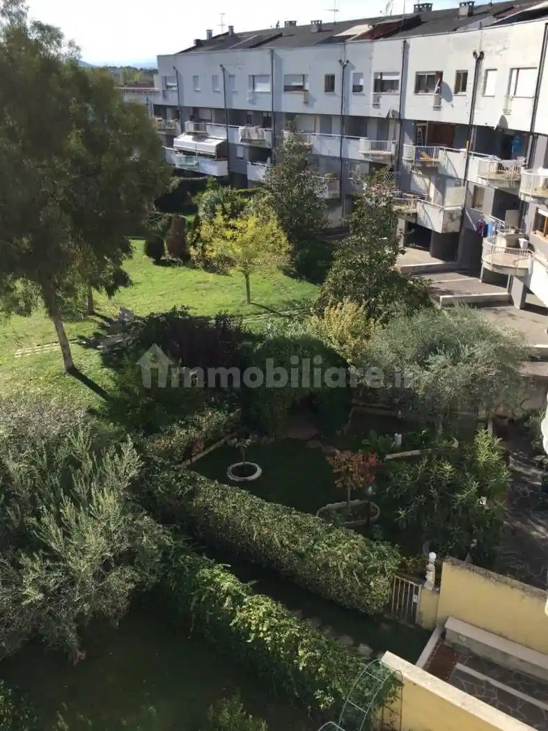 Trilocale via G. Amendola 90, Centro, Bellante - foto 2