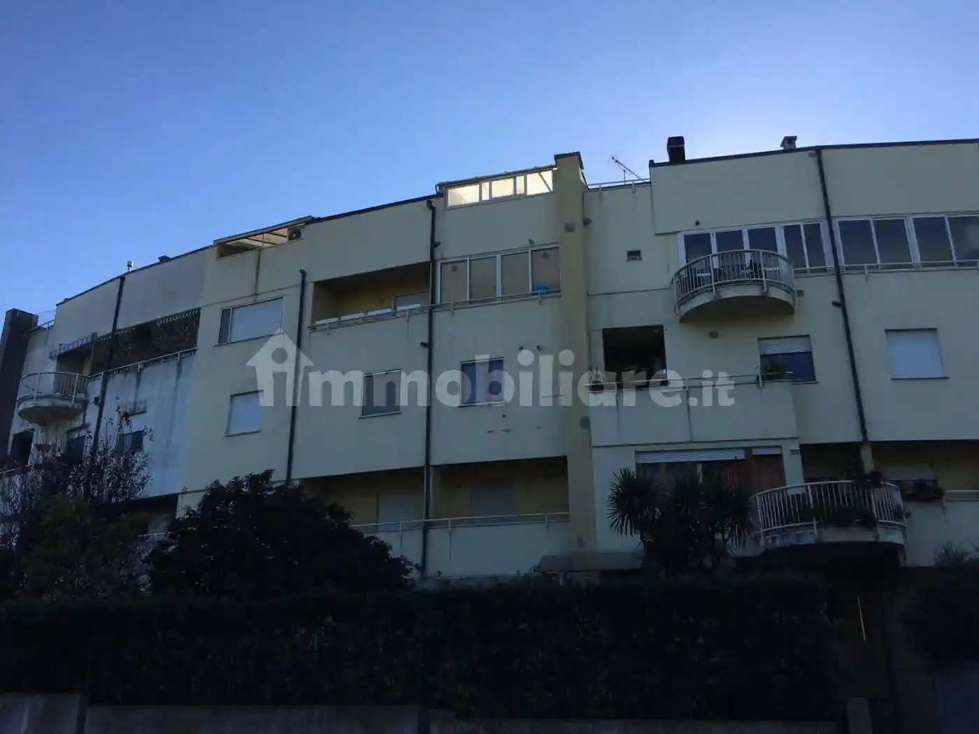 Trilocale via G. Amendola 90, Centro, Bellante - foto 3