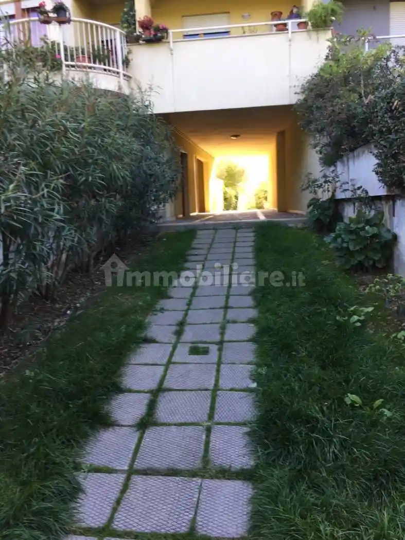 Trilocale via G. Amendola 90, Centro, Bellante - foto 4