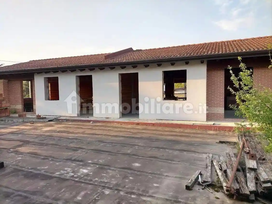 Casa indipendente in vendita a Alzano Scrivia