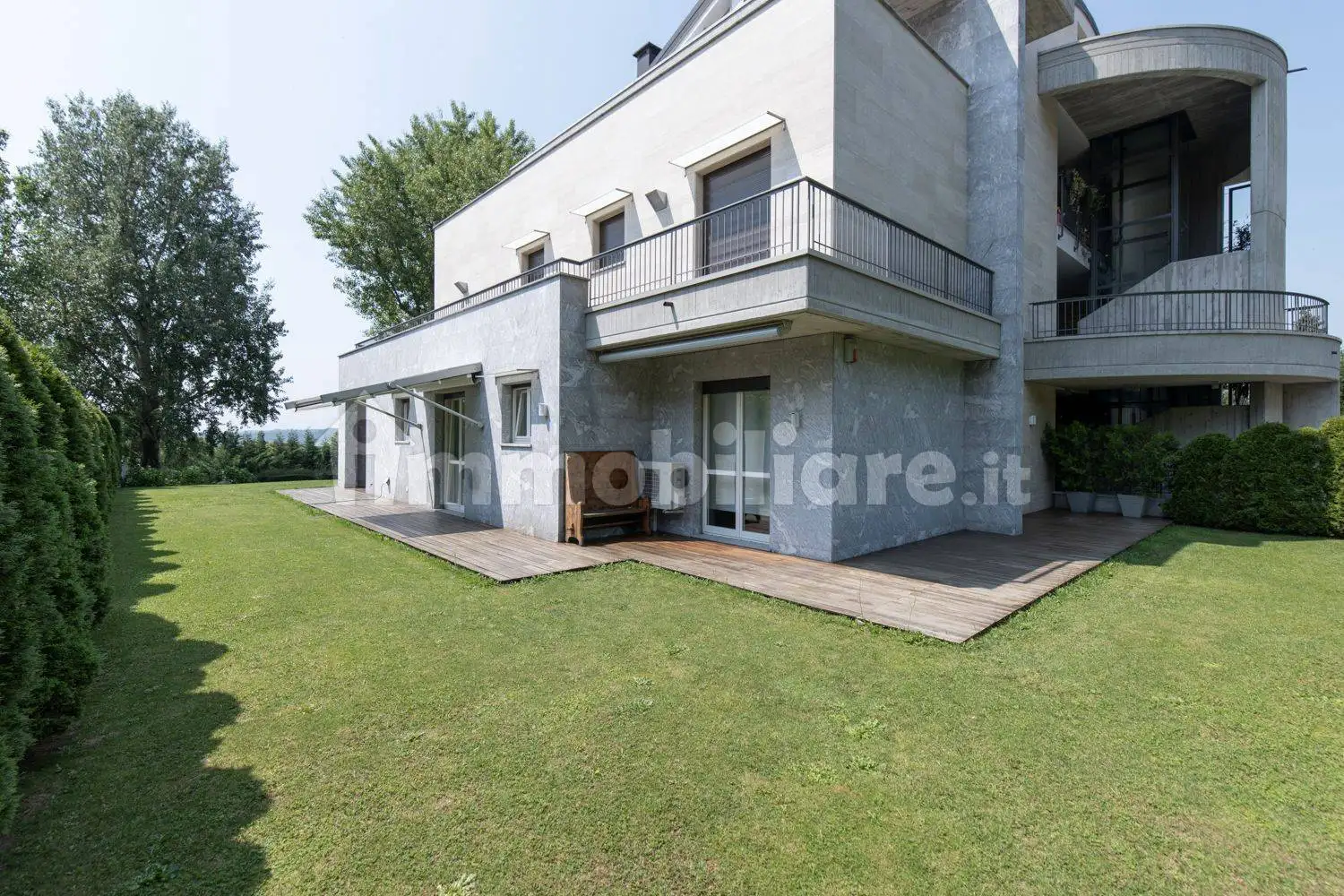 Appartamento in affitto a Varese