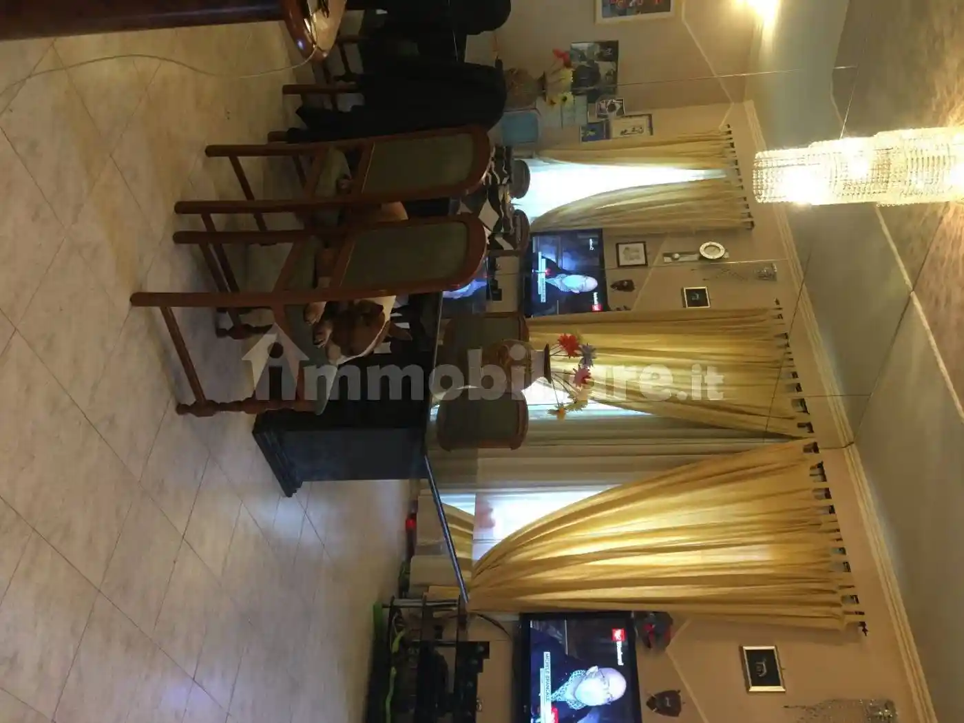 Palazzo - Edificio in vendita a Roma