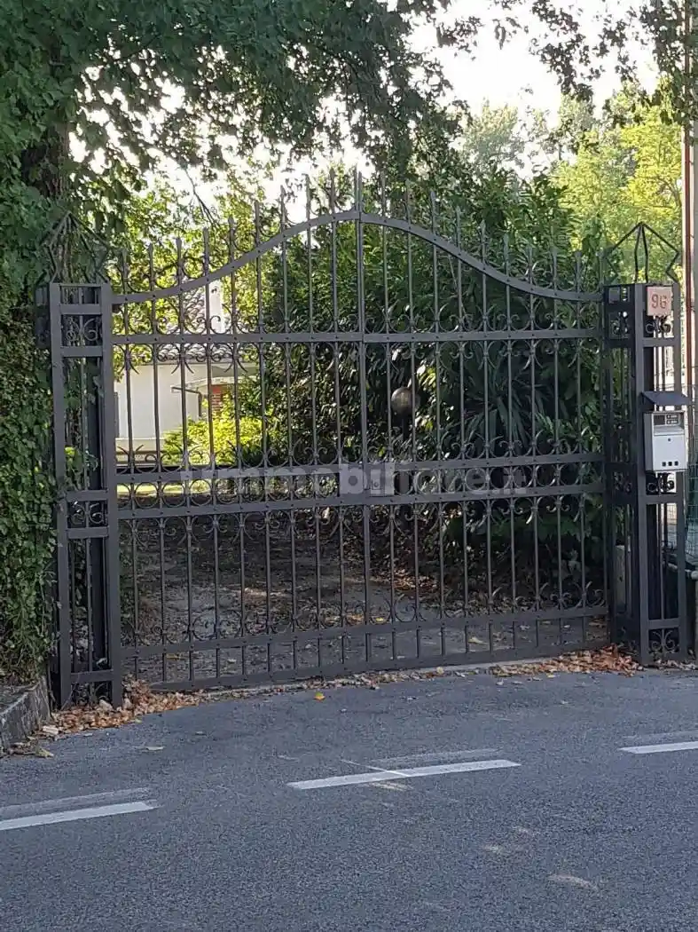 Rustico - Casale in vendita a Pergola