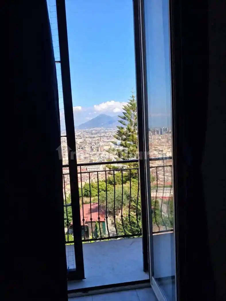 Appartamento in affitto a Napoli