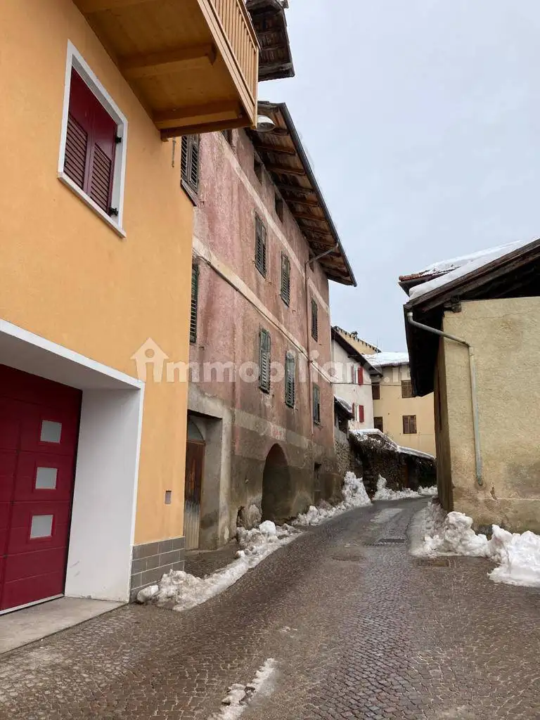 Palazzo - Edificio in Vendita