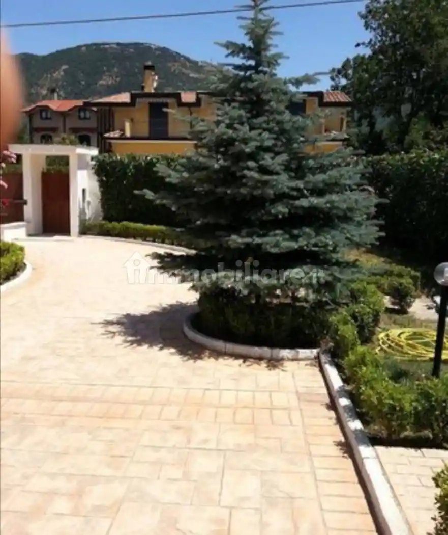 Villa plurifamiliare via San Biagio Grimaldi, Sala, Serino - foto 3