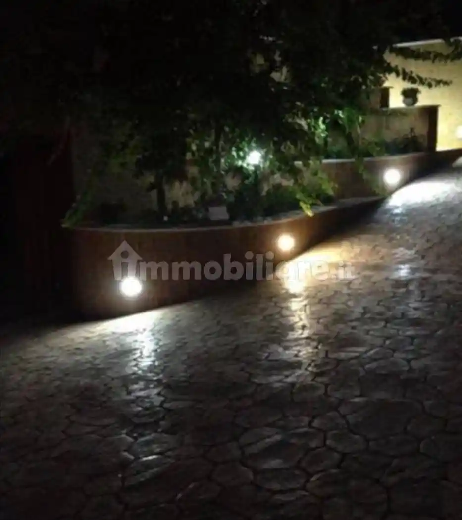 Villa plurifamiliare via San Biagio Grimaldi, Sala, Serino - foto 5