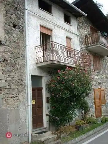 Villa in vendita a Castione Andevenno