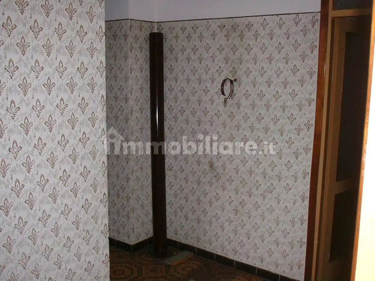 Terratetto unifamiliare 600 m², da ristrutturare, Castello dell'Acqua - foto 4